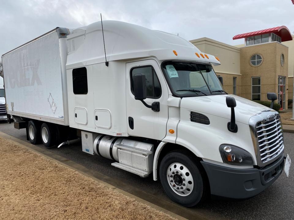 Used 2015 Freightliner Cascadia Reefer SST100 Bolt Custom Sleeper For